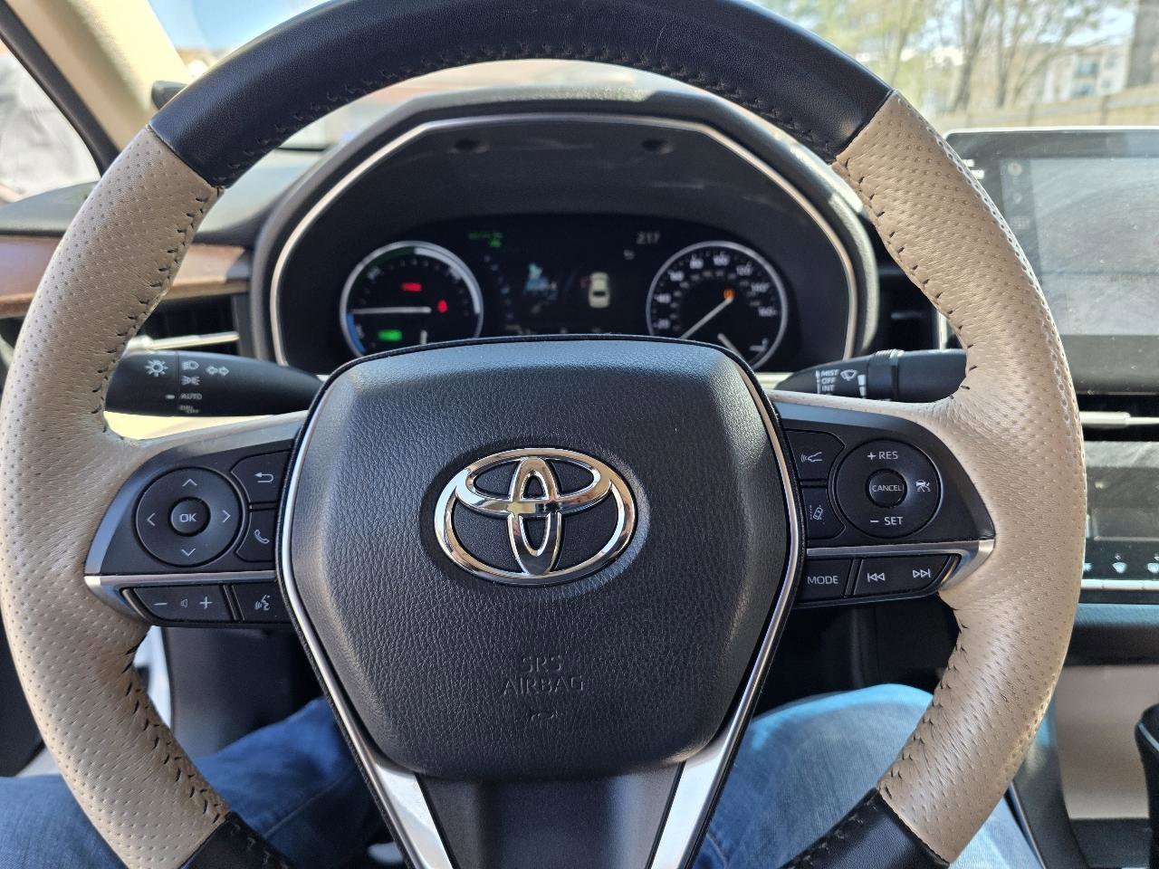 Used 2020 Toyota Avalon Limited w/ Advanced Safety Package FWD image 18