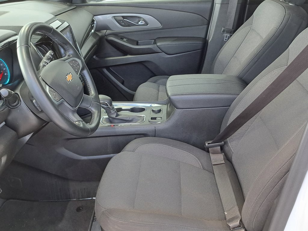 Used 2023 Chevrolet Traverse LT image 25