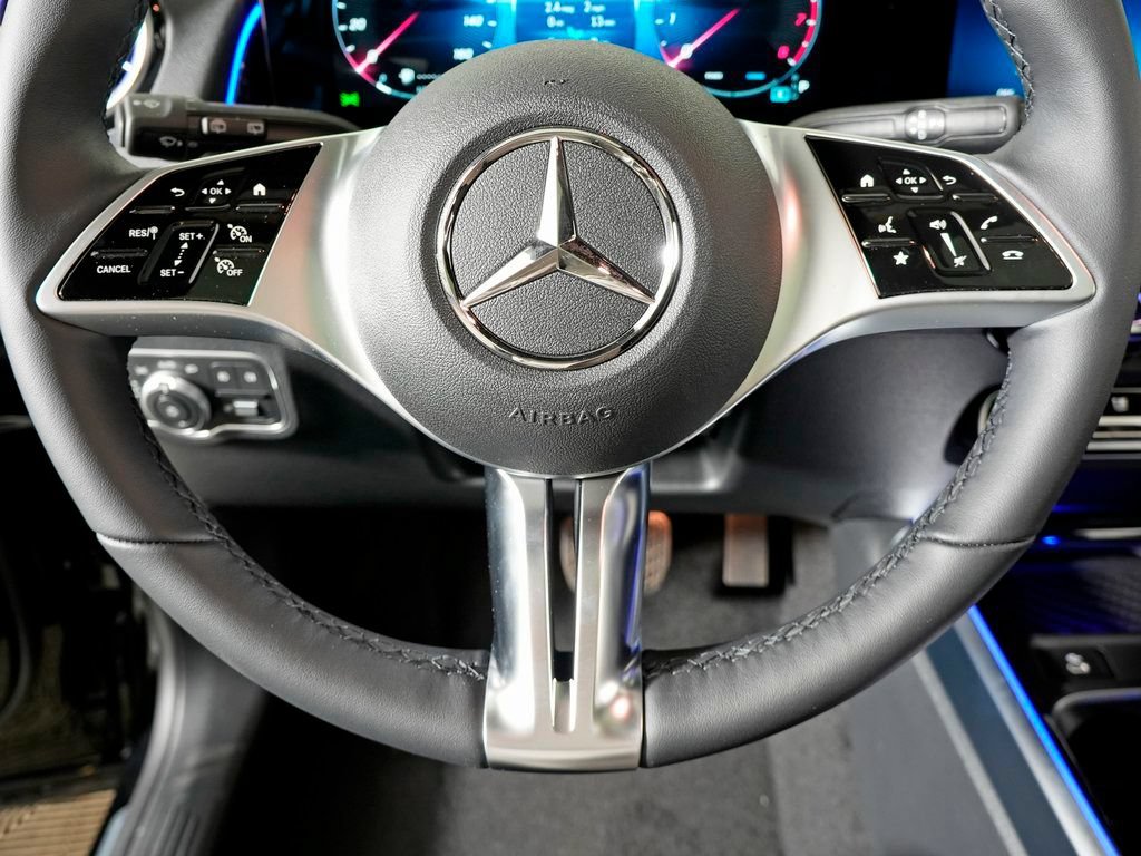 Certified 2026 Mercedes-Benz GLB 250 4MATIC image 18