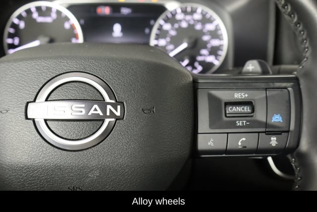 Used 2026 Nissan Rogue SV FWD image 10