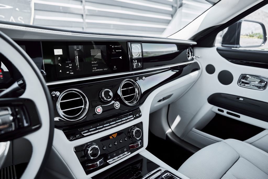 Used 2026 Rolls-Royce Ghost AWD/4WD image 64