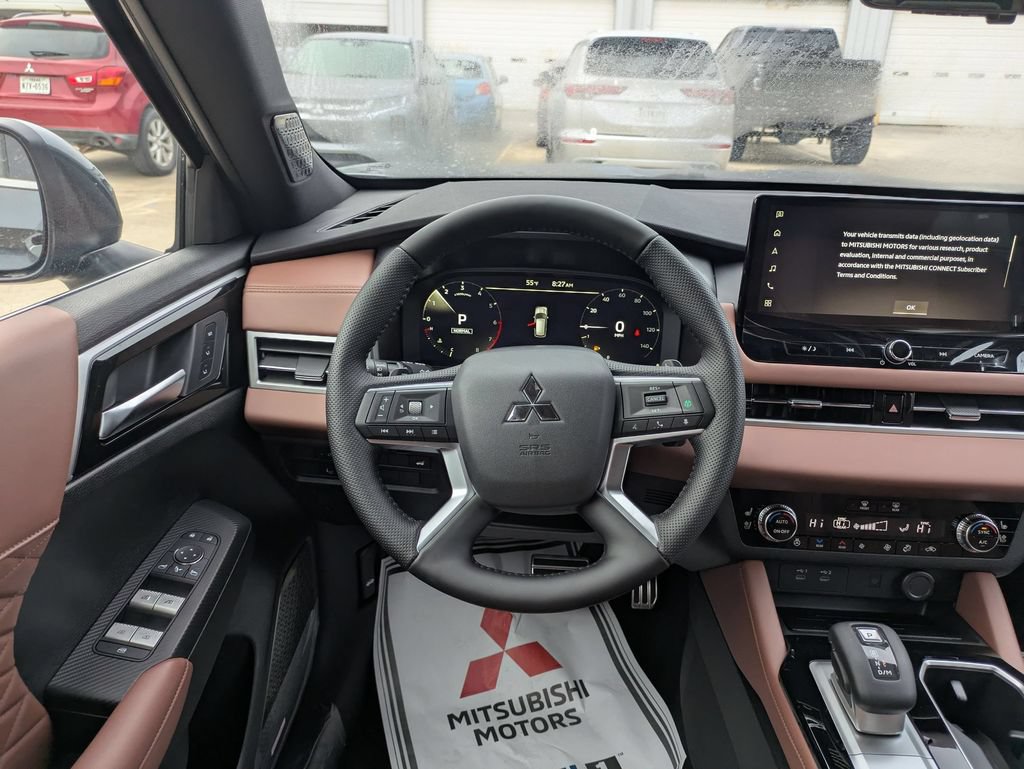 New 2026 Mitsubishi Outlander SEL FWD image 18
