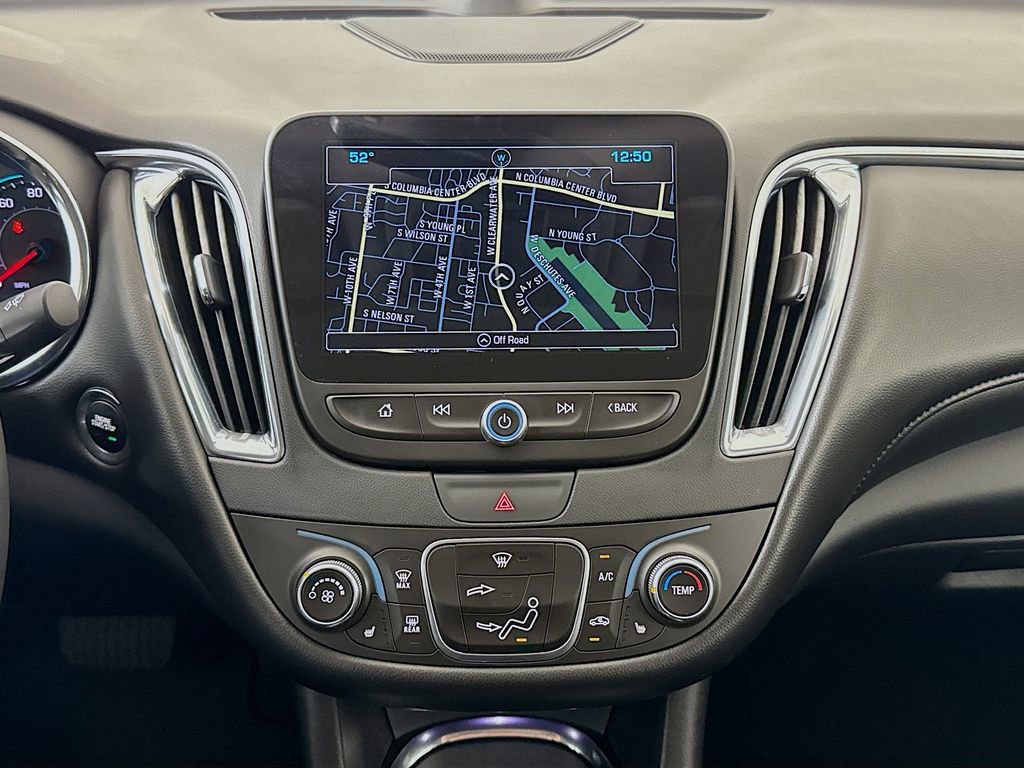 Used 2018 Chevrolet Malibu LT w/ Leather Package image 14