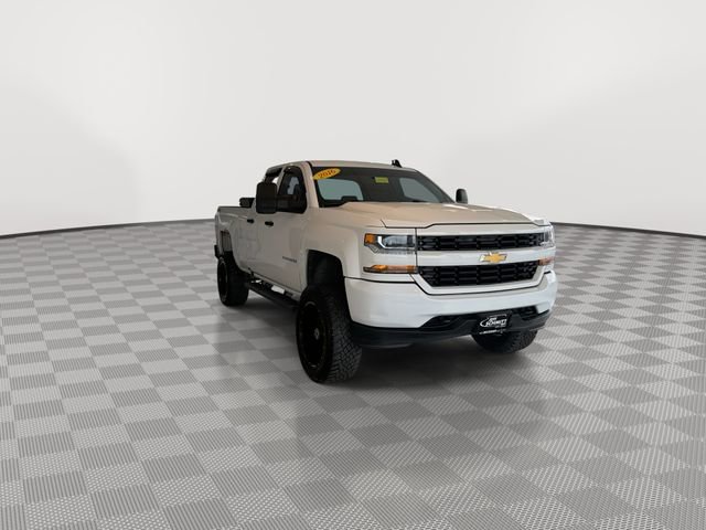 Used 2016 Chevrolet Silverado 1500 Custom w/ Custom Convenience Package AWD/4WD image 2