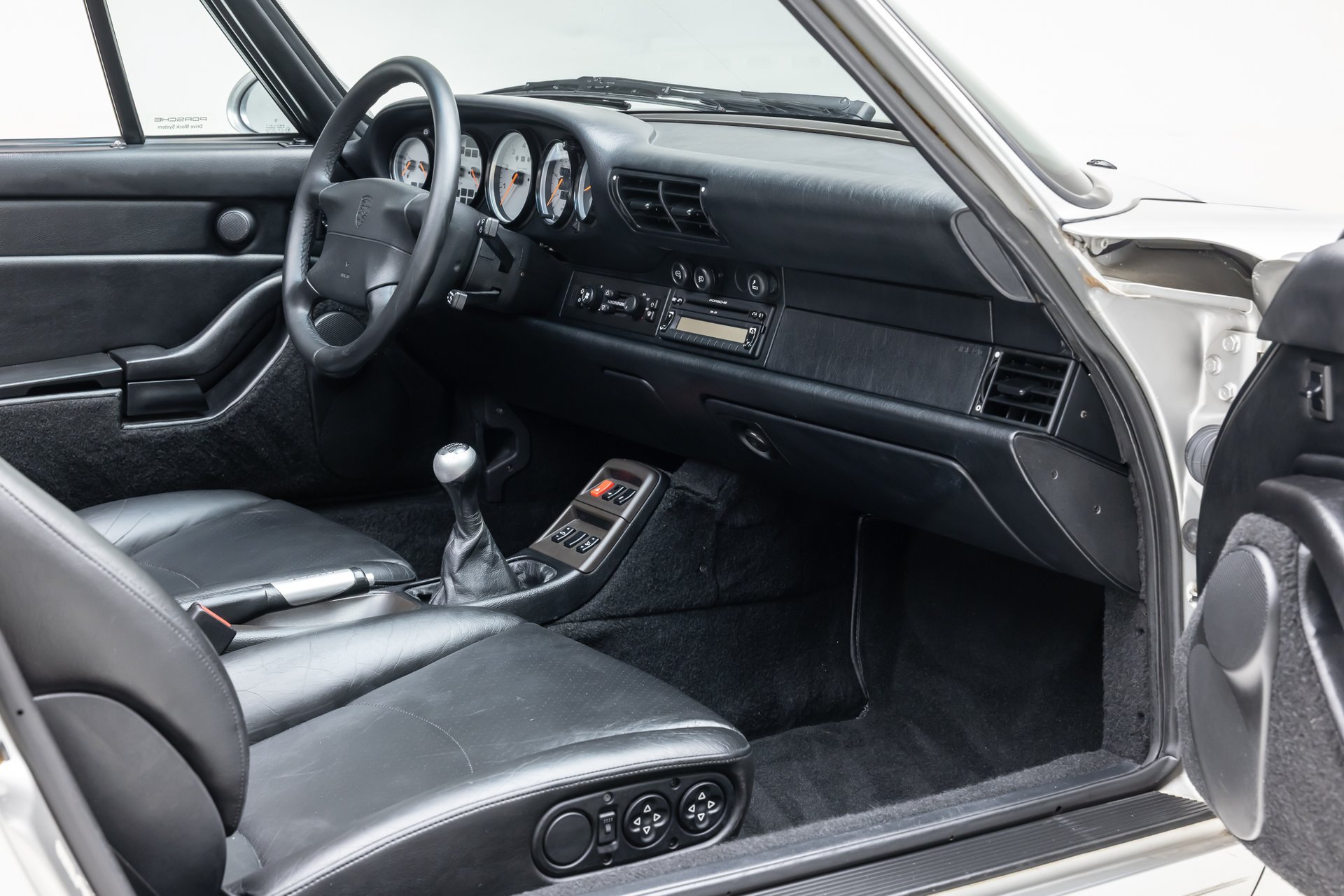 Used 1998 Porsche 911 Cabriolet image 37