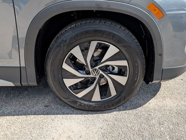 New 2026 Volkswagen Tiguan S FWD image 18