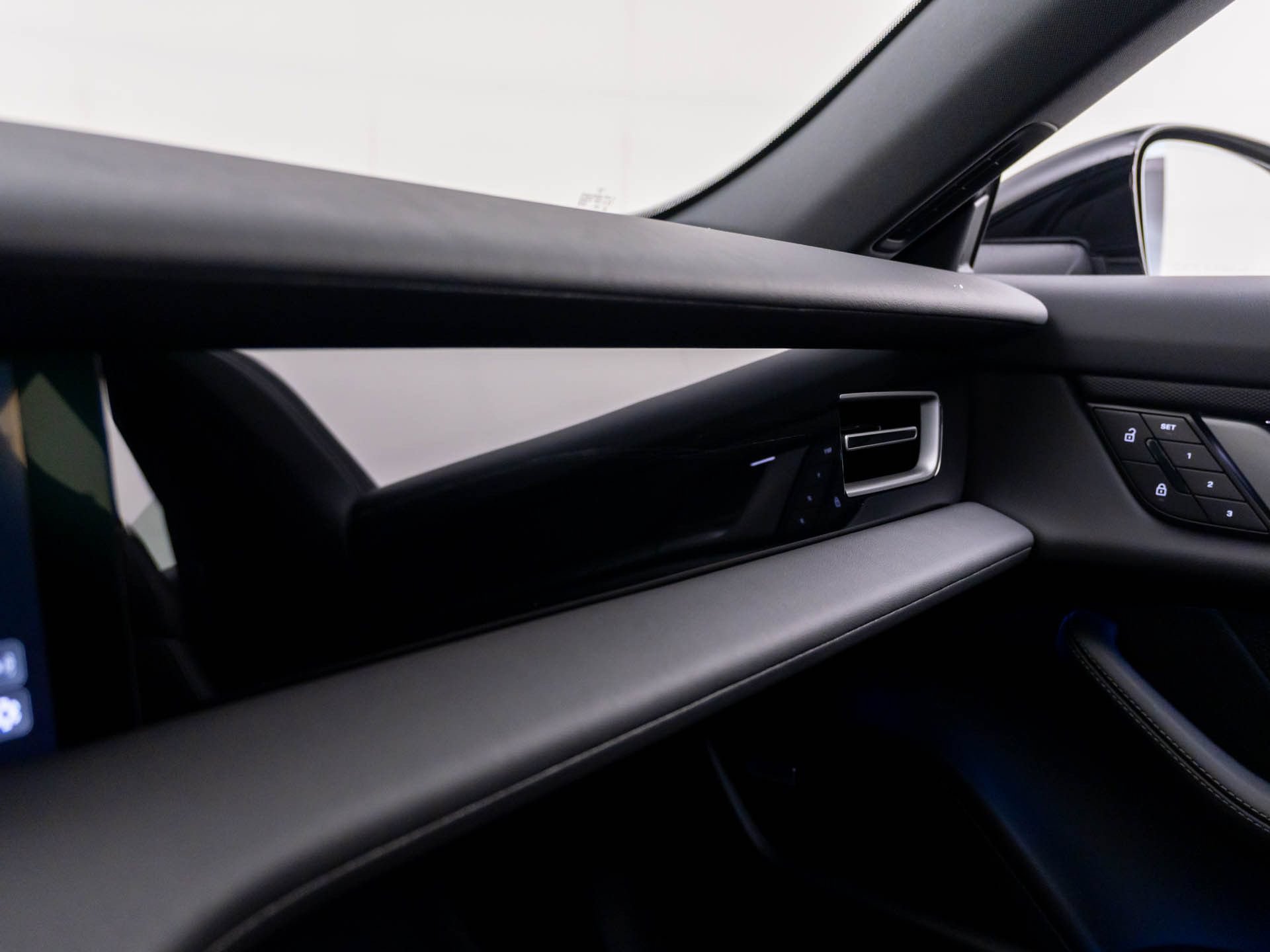 New 2026 Porsche Taycan AWD/4WD image 29