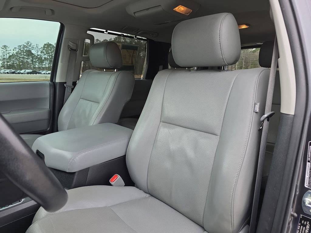 Used 2019 Toyota Sequoia Platinum image 20