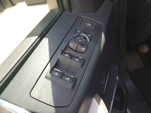 Used 2022 Ford F250 Lariat w/ Black Appearance Package AWD/4WD image 17