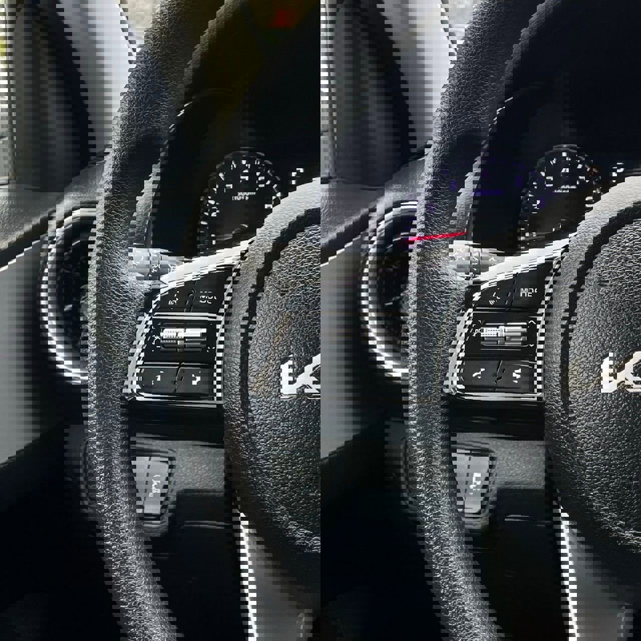 Used 2024 Kia Forte LXS image 13