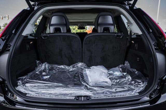 New 2026 Volvo XC90 B6 Plus w/ Protection Package Premier image 9