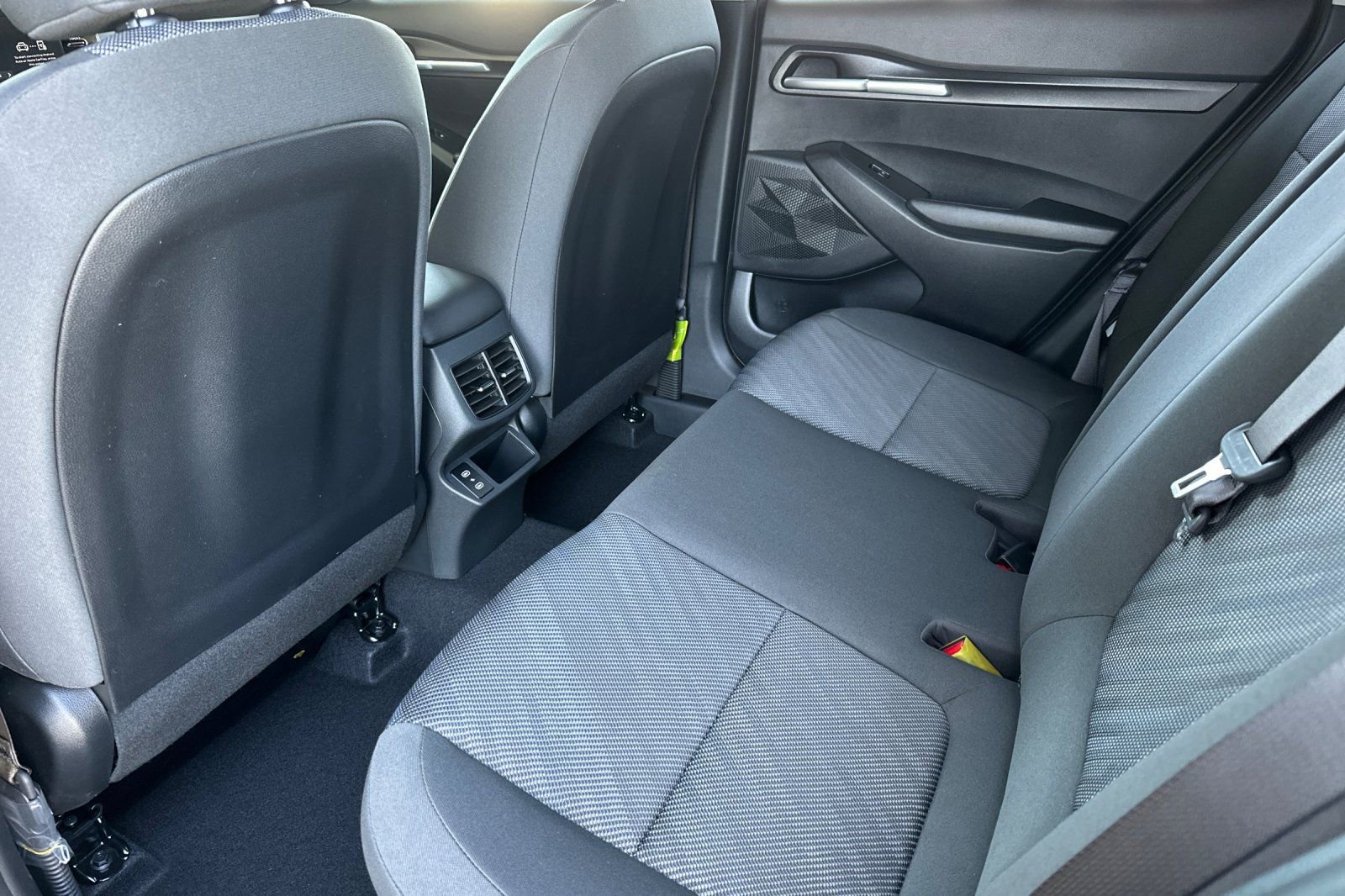 New 2026 Kia Seltos LX FWD image 12