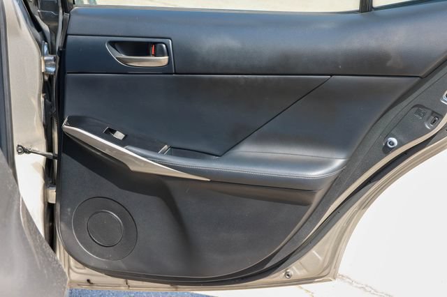 Used 2018 Lexus IS 300 AWD w/ Comfort Package image 18
