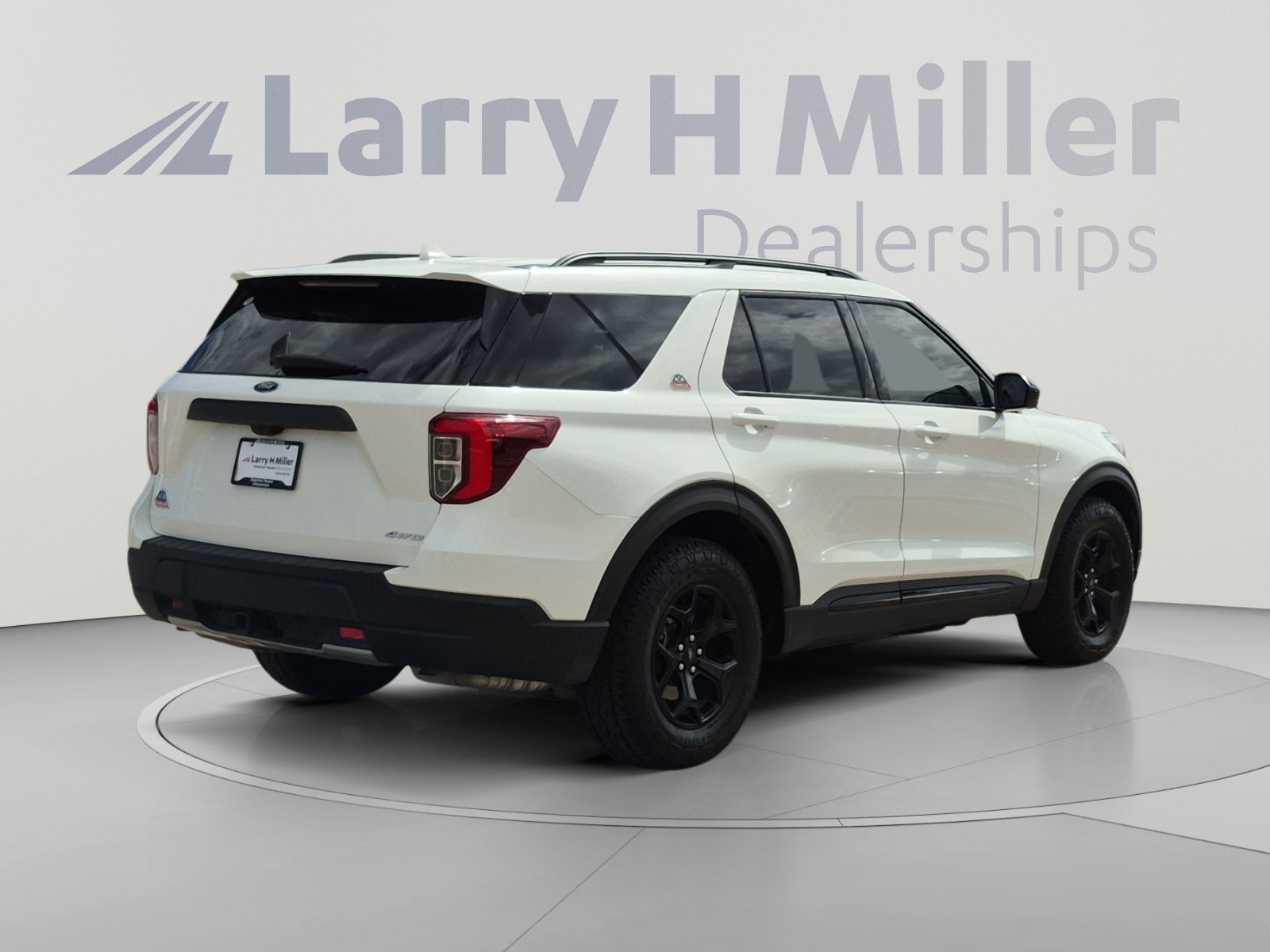 Used 2023 Ford Explorer Timberline w/ Timberline Technology Package AWD/4WD image 5