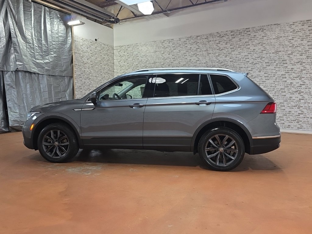 Used 2023 Volkswagen Tiguan SE image 6
