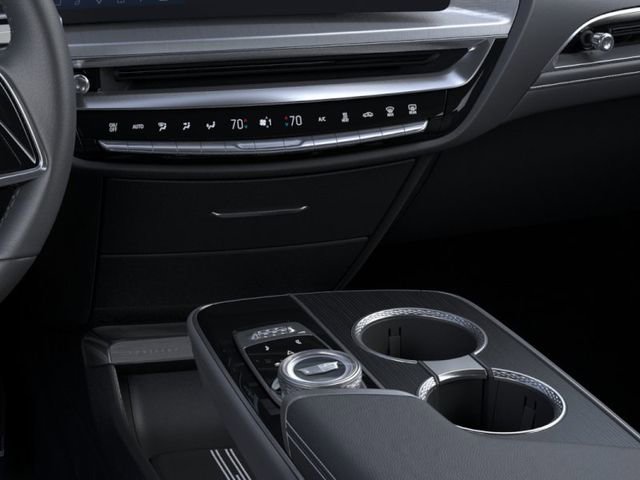 New 2024 Cadillac Lyriq Luxury image 26