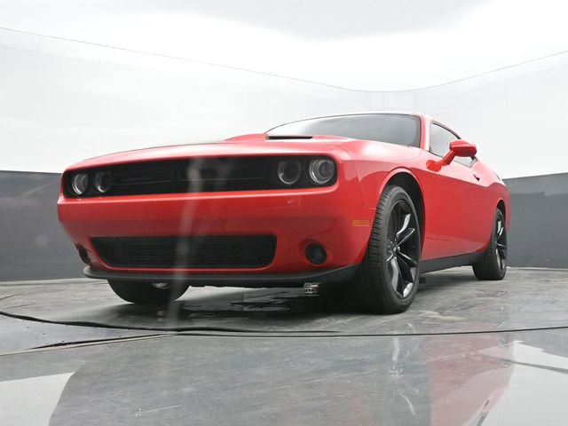 Used 2018 Dodge Challenger SXT Plus image 45