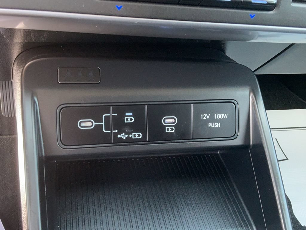 Used 2024 Hyundai Kona SEL FWD image 26