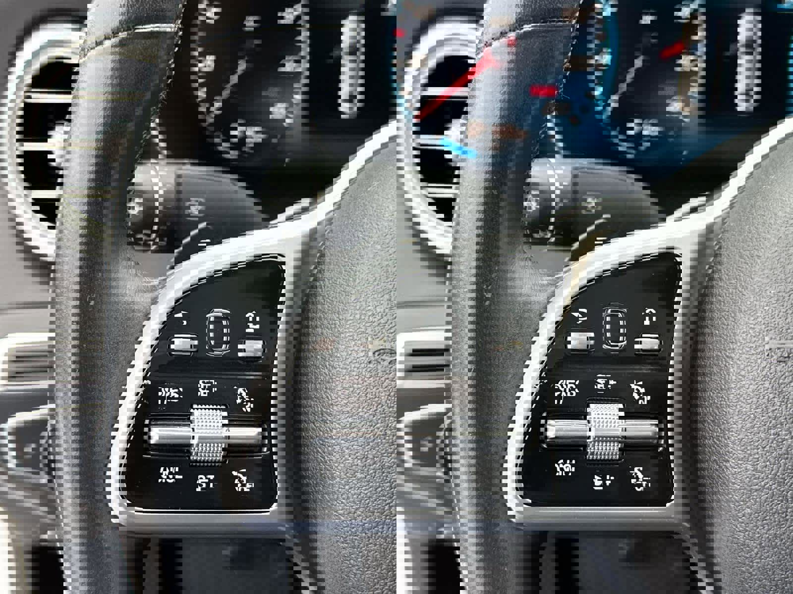 Used 2019 Mercedes-Benz C 300 4MATIC Sedan image 18