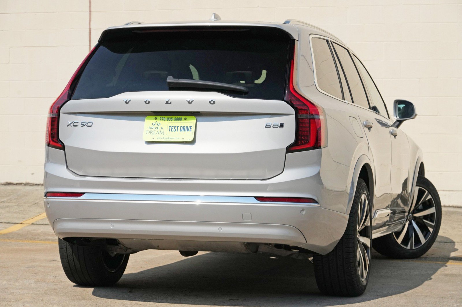 Used 2025 Volvo XC90 B5 Core w/ Protection Package Premier AWD/4WD image 5
