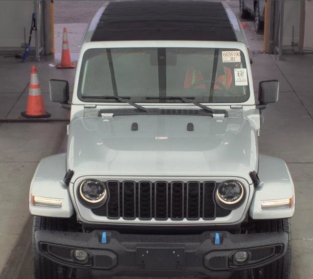 Used 2024 Jeep Wrangler Unlimited w/ Convenience Group image 2