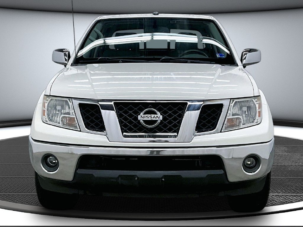 Used 2019 Nissan Frontier SL AWD/4WD image 2