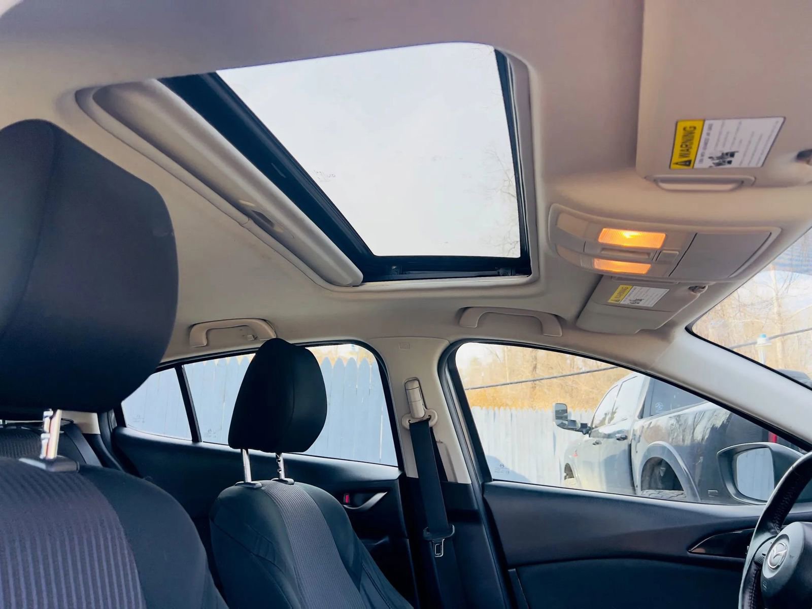 Used 2016 MAZDA MAZDA3 i Touring image 19