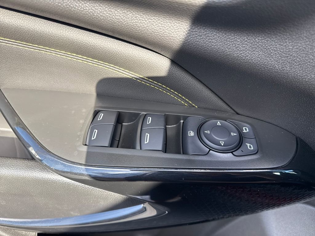 New 2025 Chevrolet Trax LT w/ Driver Confidence Package image 10