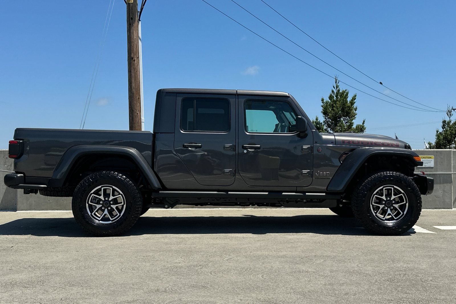 New 2026 Jeep Gladiator Rubicon AWD/4WD image 3