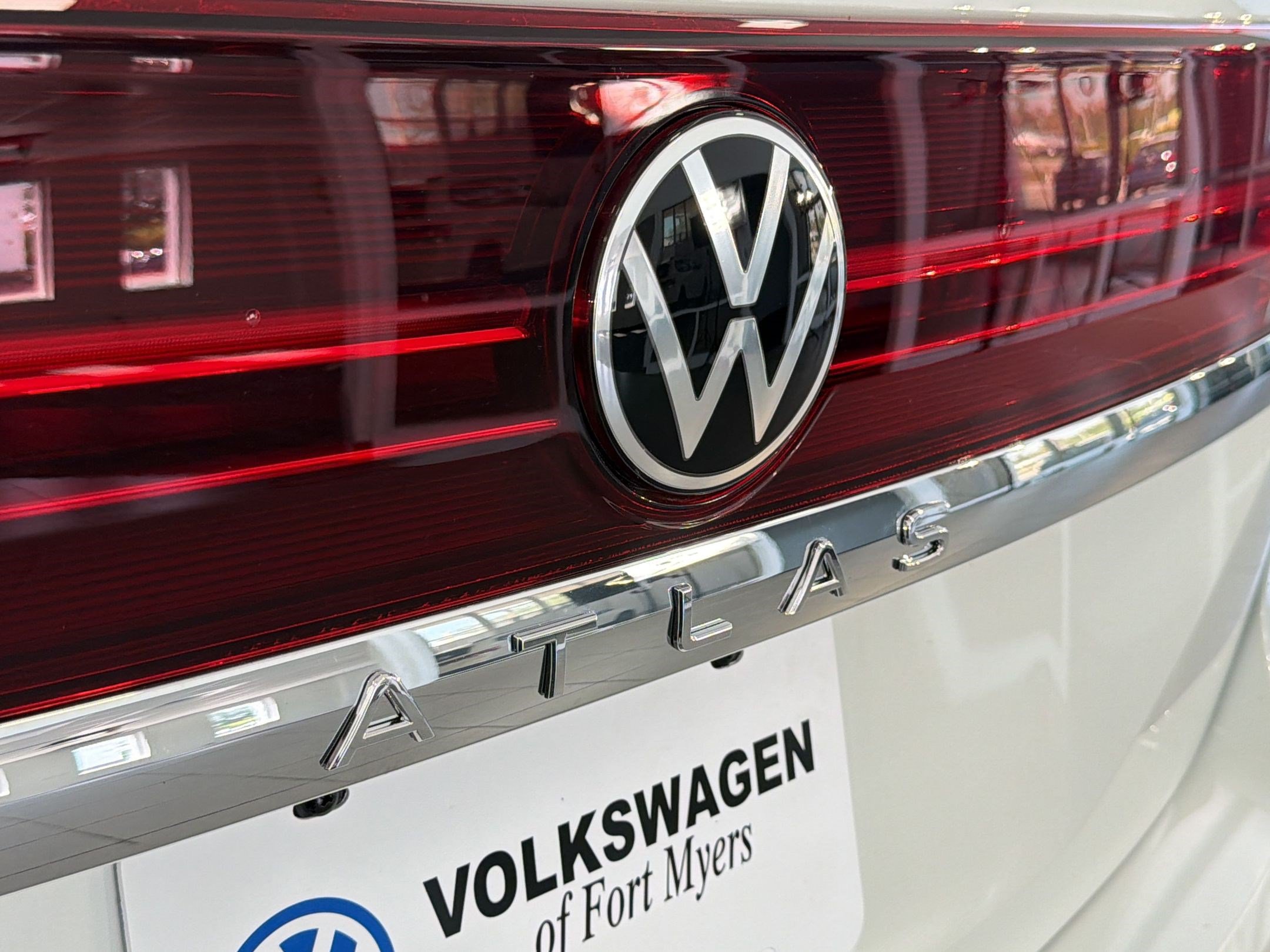 New 2026 Volkswagen Atlas SE FWD image 36
