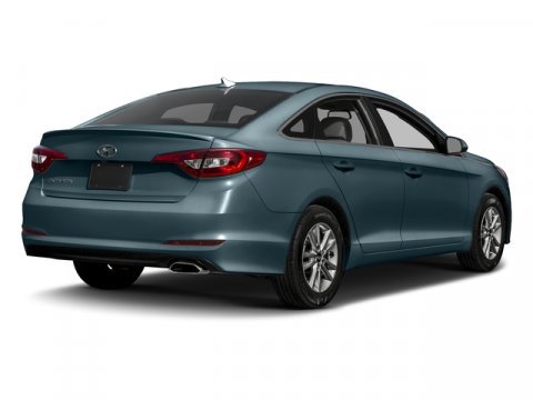 Used 2017 Hyundai Sonata SE image 2