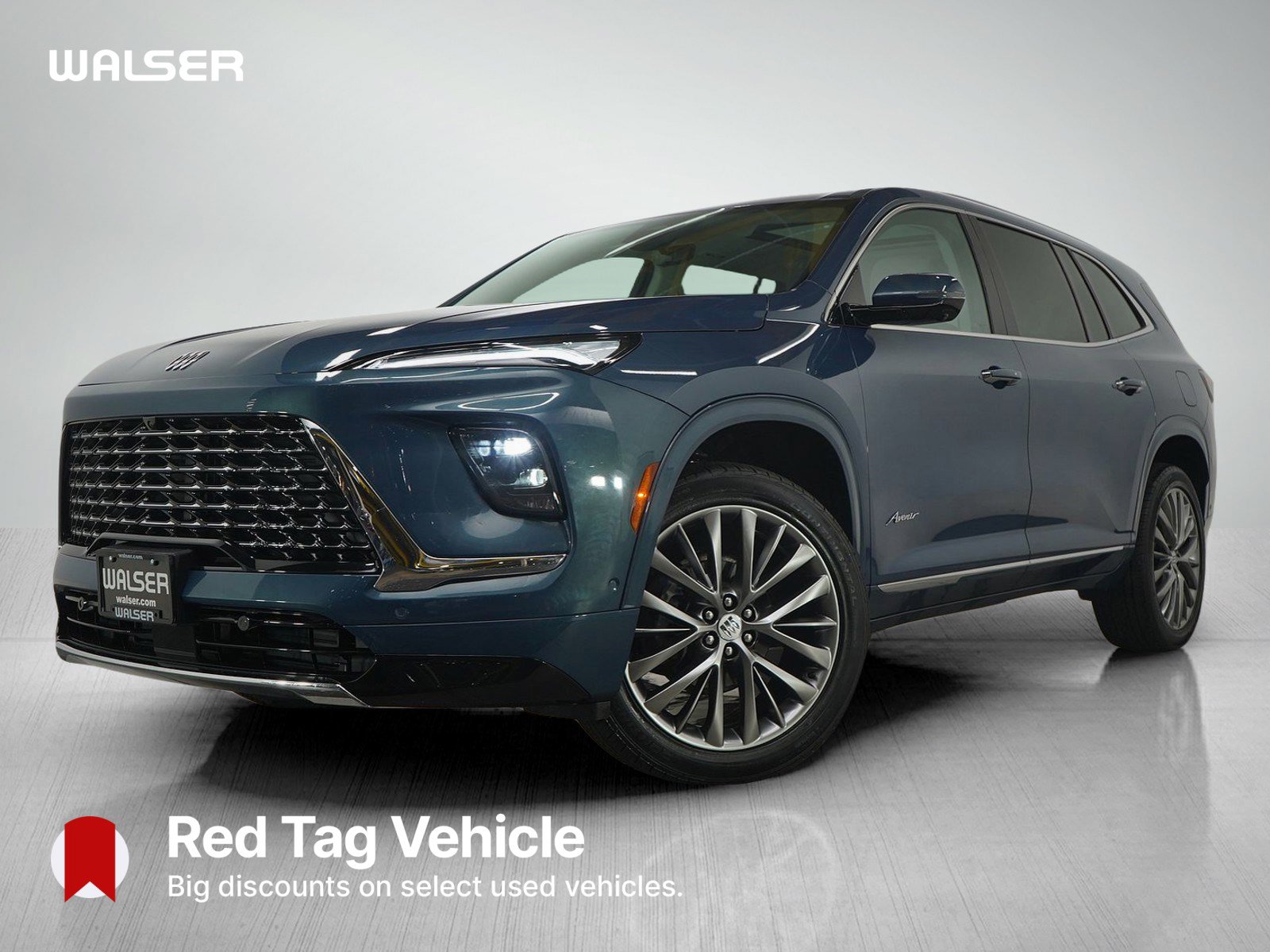 Used 2025 Buick Enclave Avenir w/ Super Cruise Package image 1