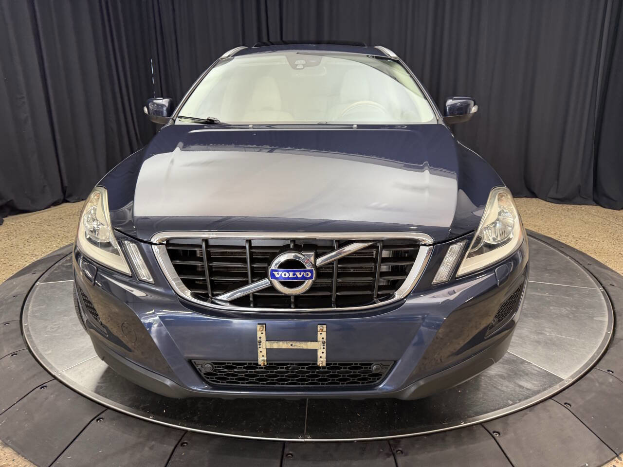 Used 2012 Volvo XC60 3.2 Premier Plus AWD/4WD image 3