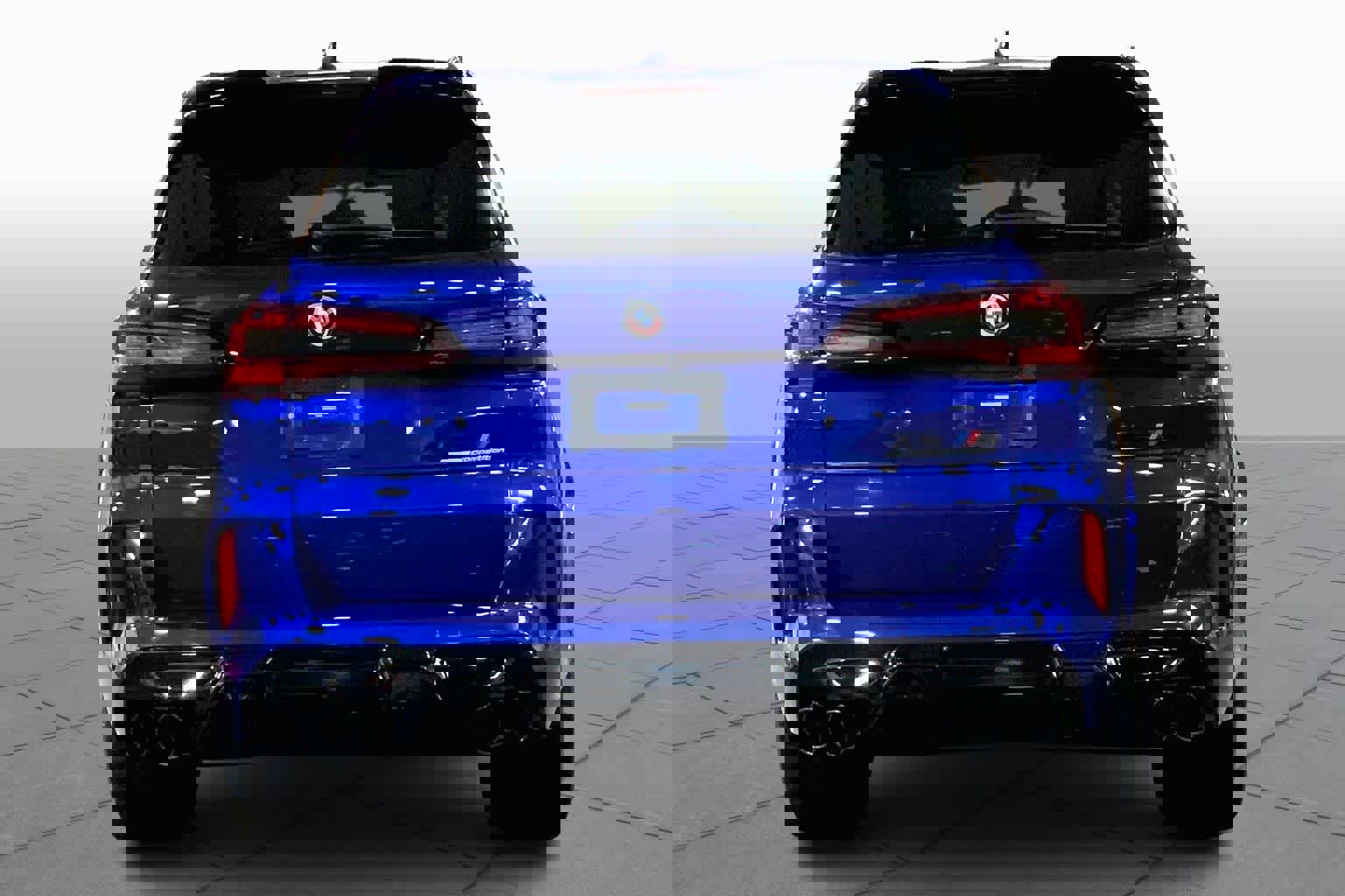 Used 2023 BMW X5 M w/ Competition Package image 6