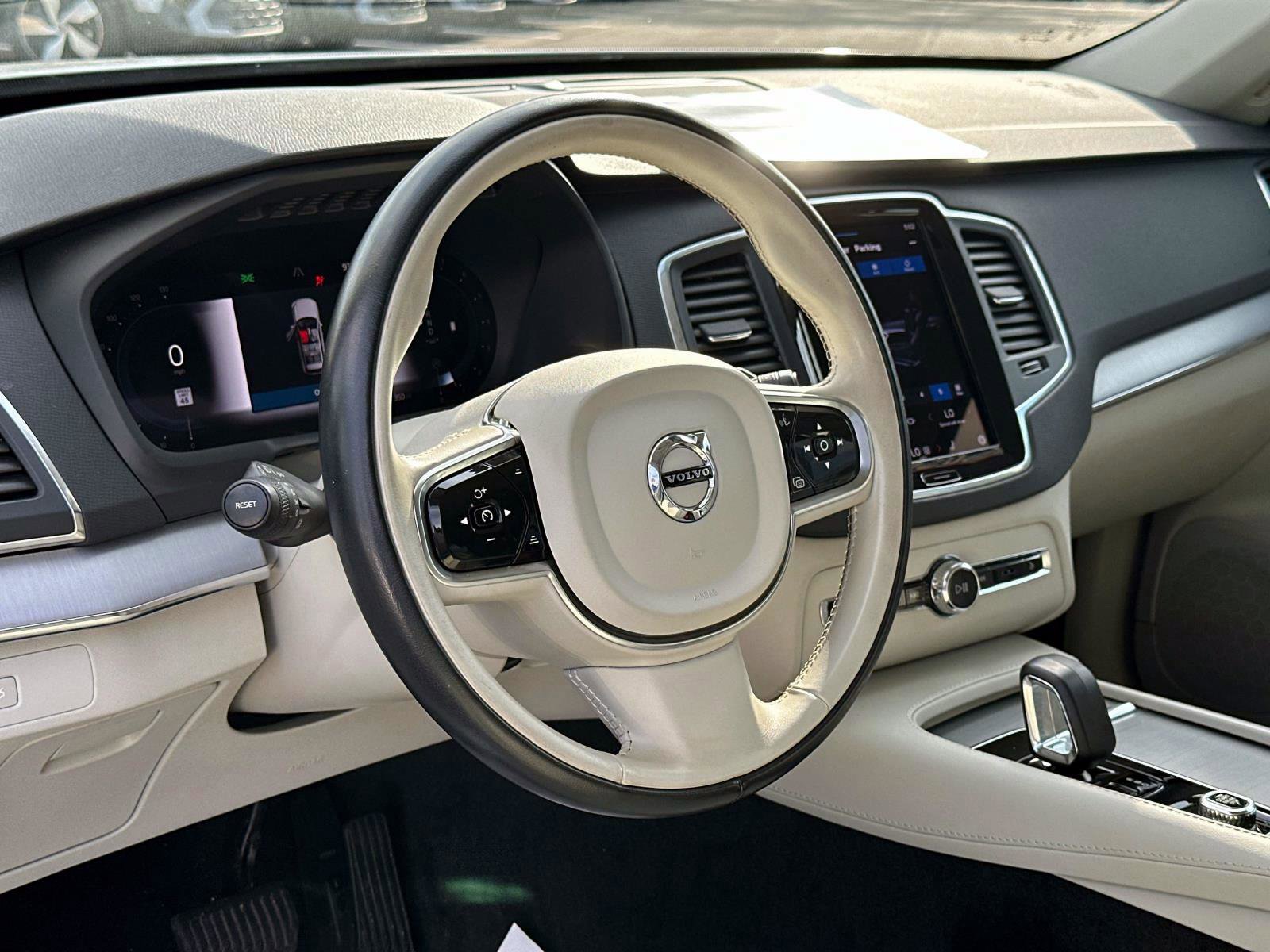 Certified 2024 Volvo XC90 B5 Core image 30