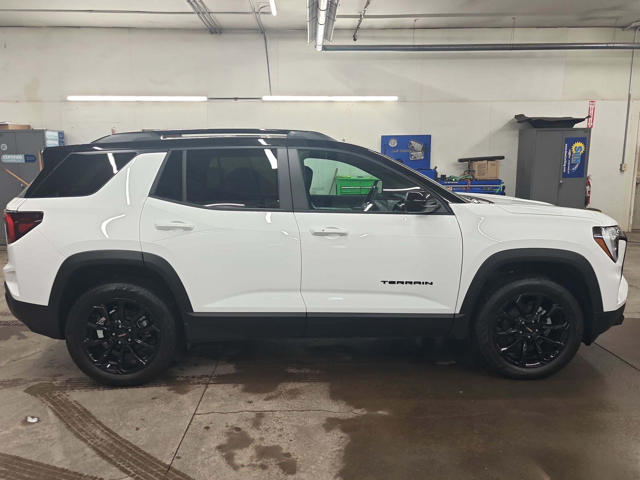 Used 2026 GMC Terrain Elevation w/ Elevation Premium Package image 8