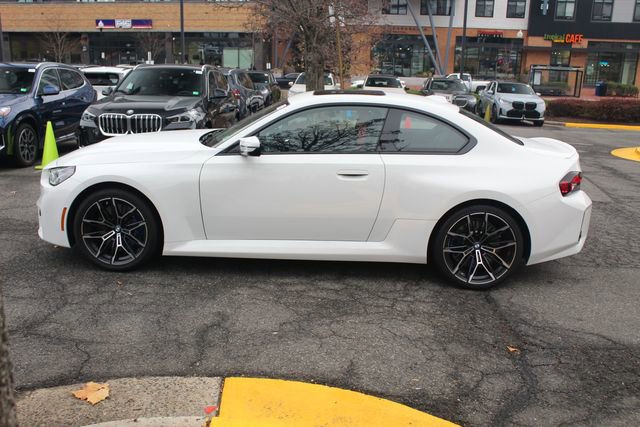 Used 2025 BMW M2 w/ Lighting Package image 5
