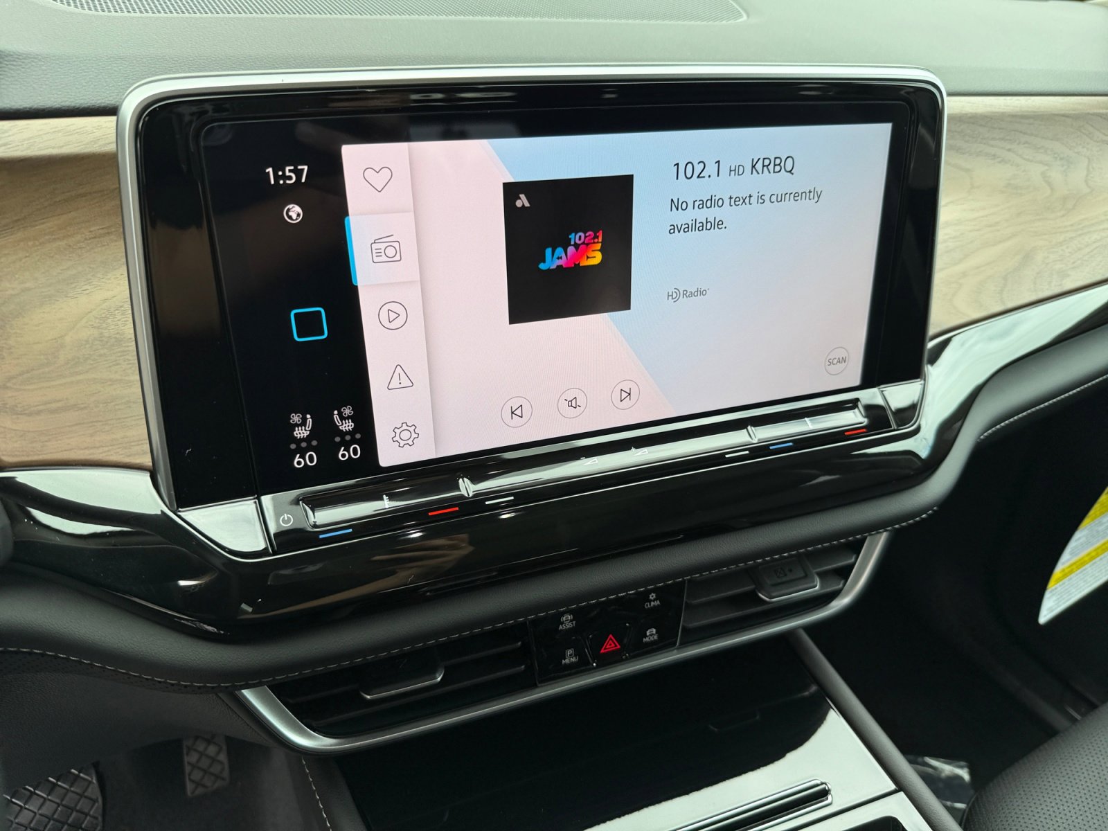 New 2026 Volkswagen Atlas SE image 12