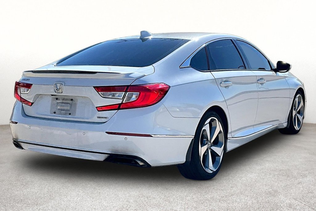 Used 2018 Honda Accord Touring image 13