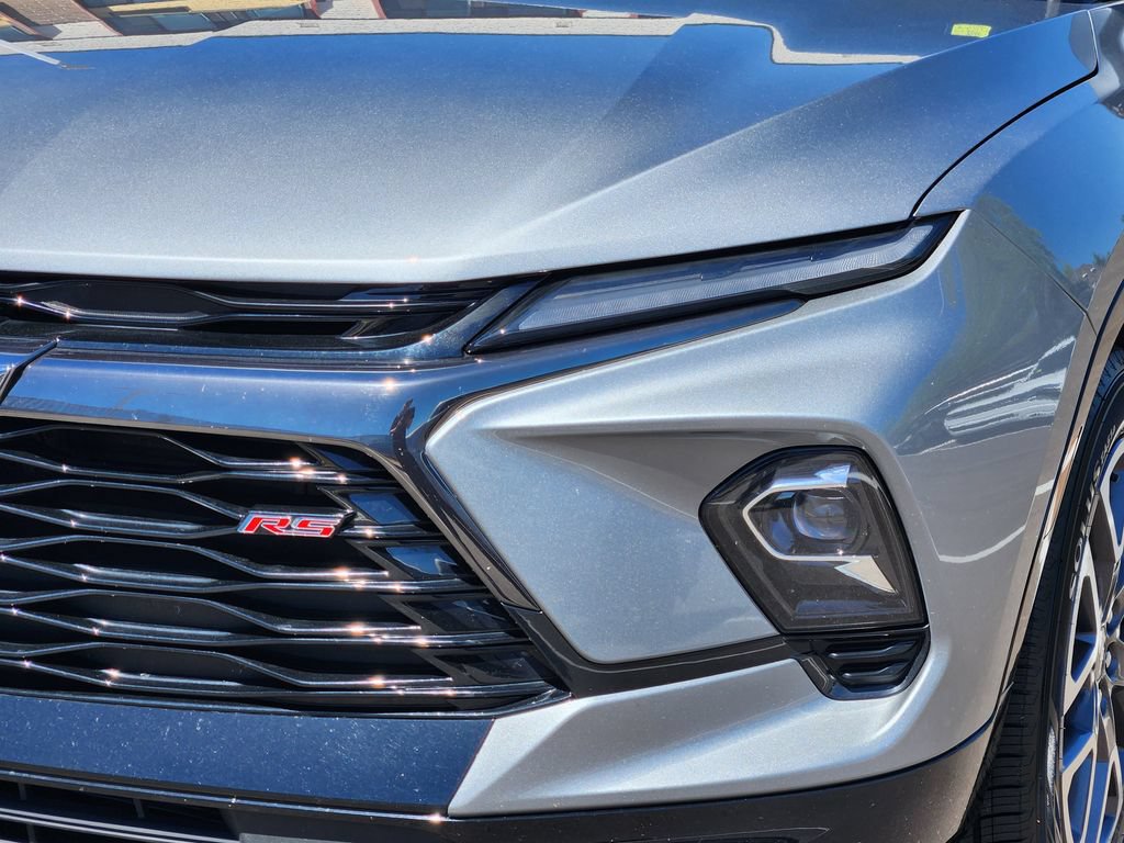 Used 2025 Chevrolet Blazer RS FWD image 9