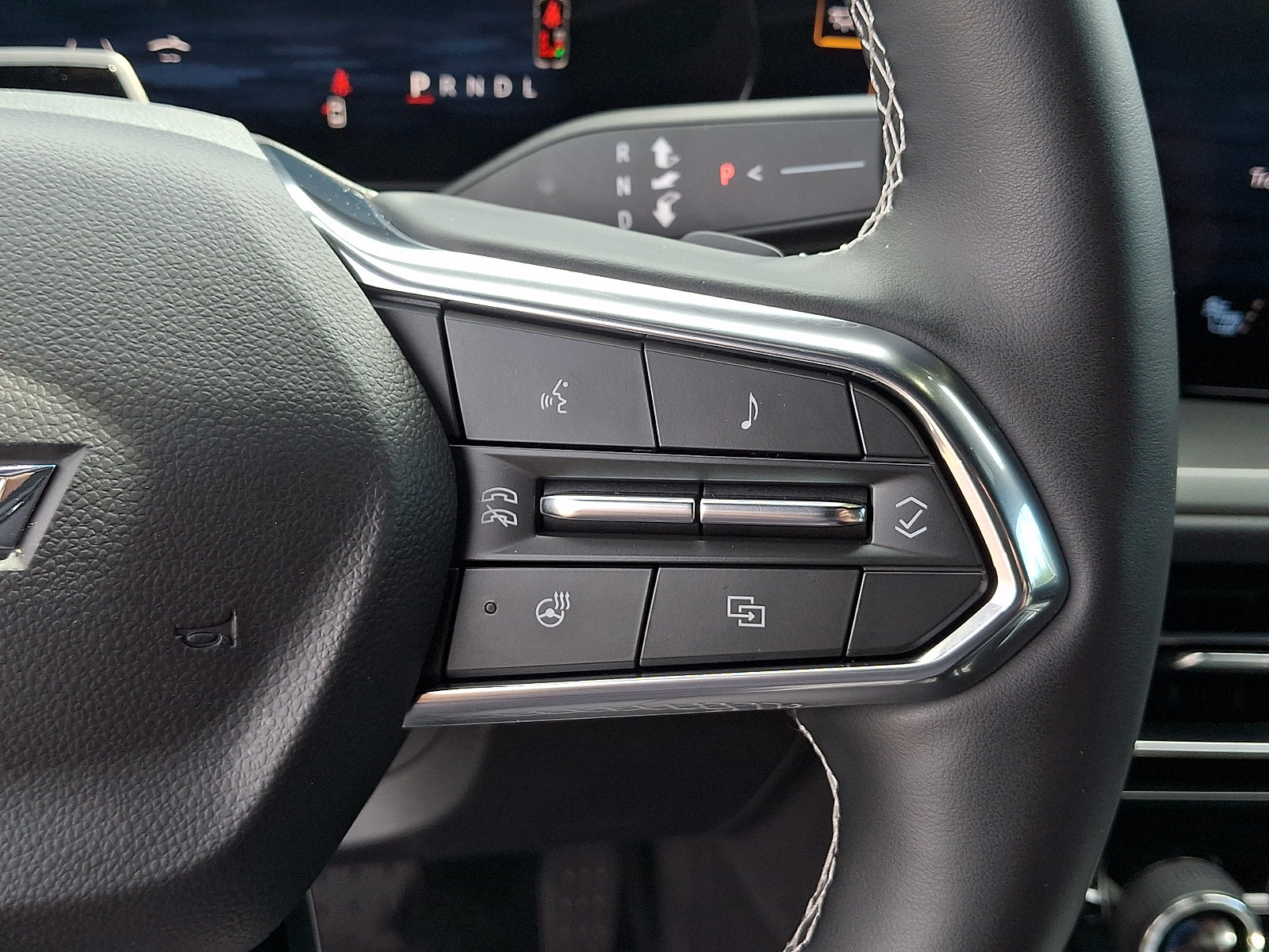 Used 2025 Chevrolet Traverse LT w/ Enhanced Driving Package FWD image 21