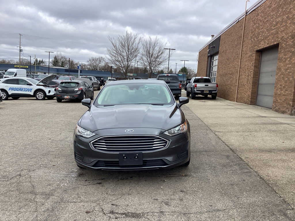 Used 2020 Ford Fusion SE image 6
