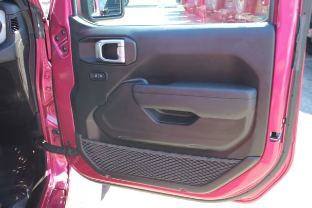 Used 2024 Jeep Wrangler Willys image 33