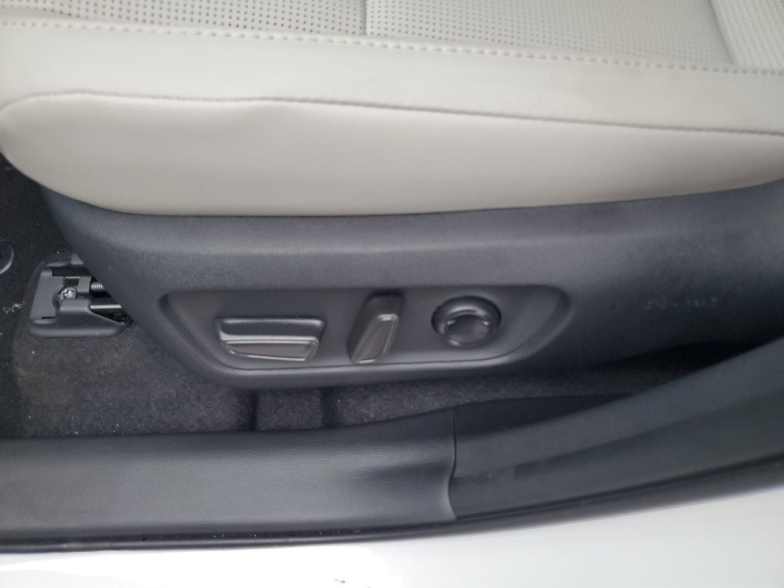 New 2026 Toyota RAV4 Limited image 18