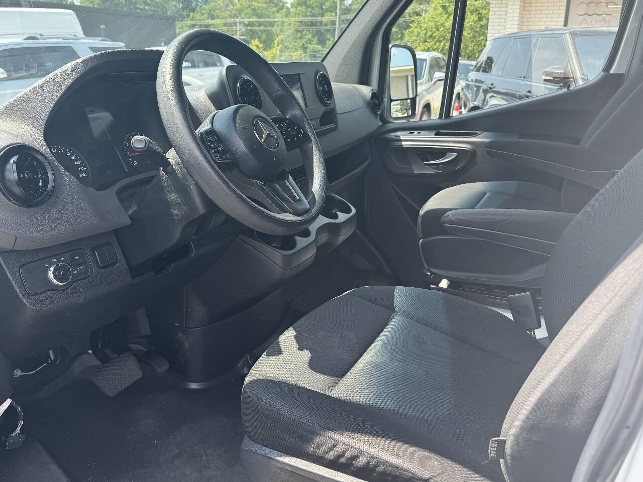 Used 2019 Mercedes-Benz Sprinter 1500 image 9