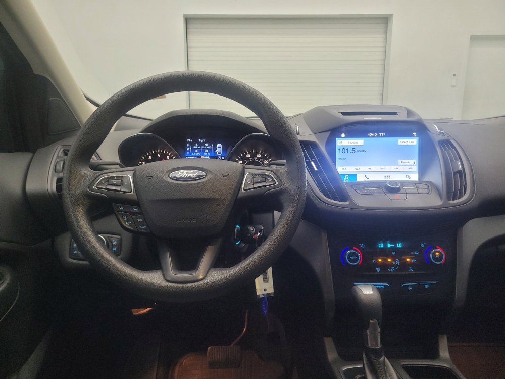 Used 2017 Ford Escape SE w/ Equipment Group 201A FWD image 22