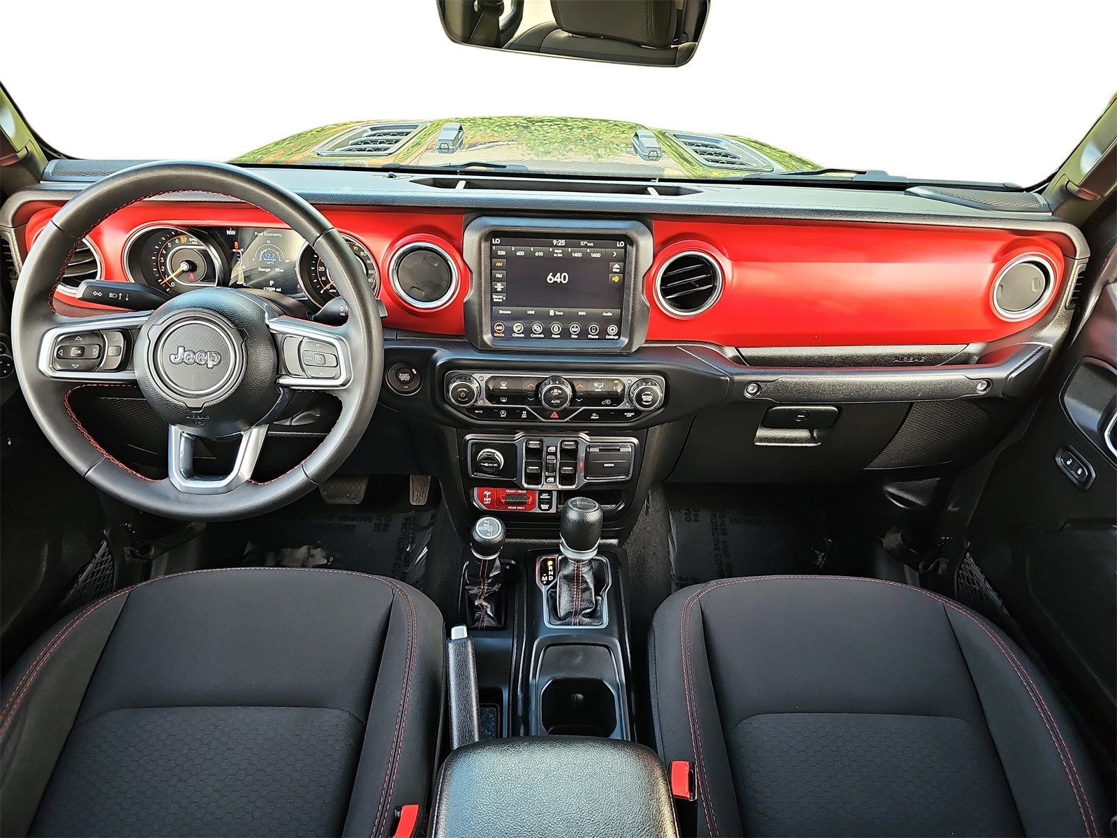 Used 2023 Jeep Gladiator Rubicon w/ Trailer Tow Package image 9