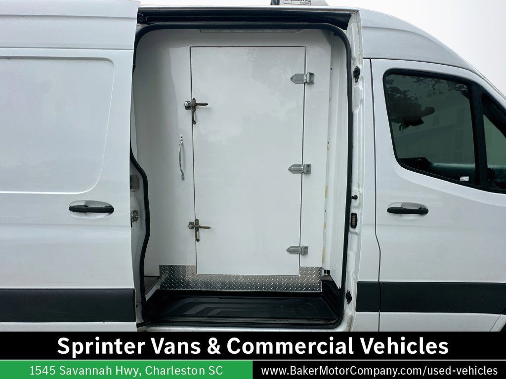Used 2022 Mercedes-Benz Sprinter 2500 image 33