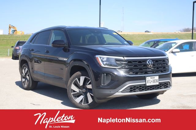 Used 2025 Volkswagen Atlas Cross Sport SE image 1