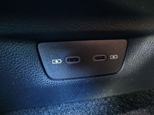 New 2026 Volkswagen GTI SE FWD image 11